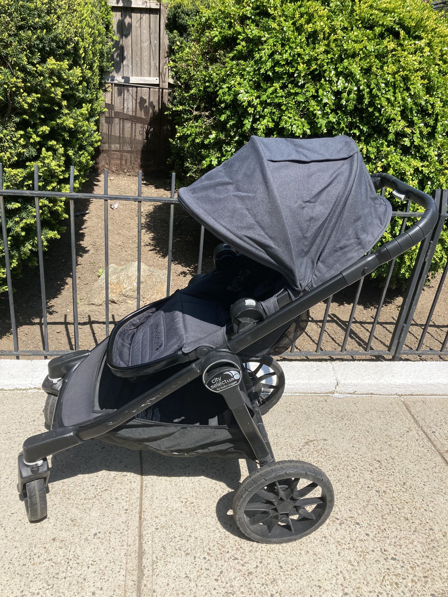 Baby Jogger City Select Stroller for Sale in Queens, NY - OfferUp