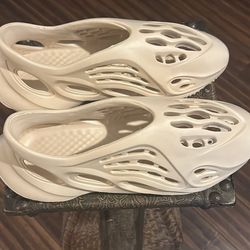 Adidas Yeezy Foam RNNR