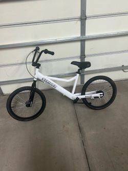 Strider 20x Convertible Bike
