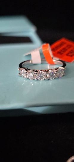 Sz 8 2ctw 925 Sterling Silver VvsD Moissanite Ring