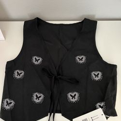 New- Women’s Black Vest/ Size Large