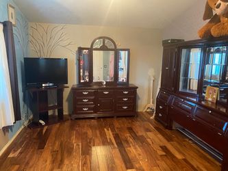 Bedroom set for sale