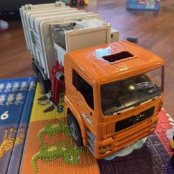 Bruder MAN TGA 41.440 Garbage Truck – Working Compactor, Great Condition