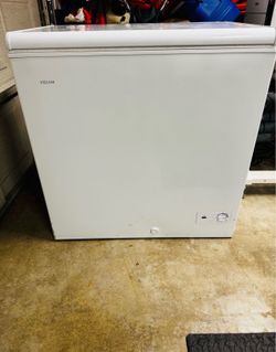 Deep chest freezer we can deliver