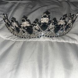 Black And Silver Quince Crown