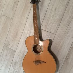 Acoustic Guitar With Amp And Wa Wa Pedal 