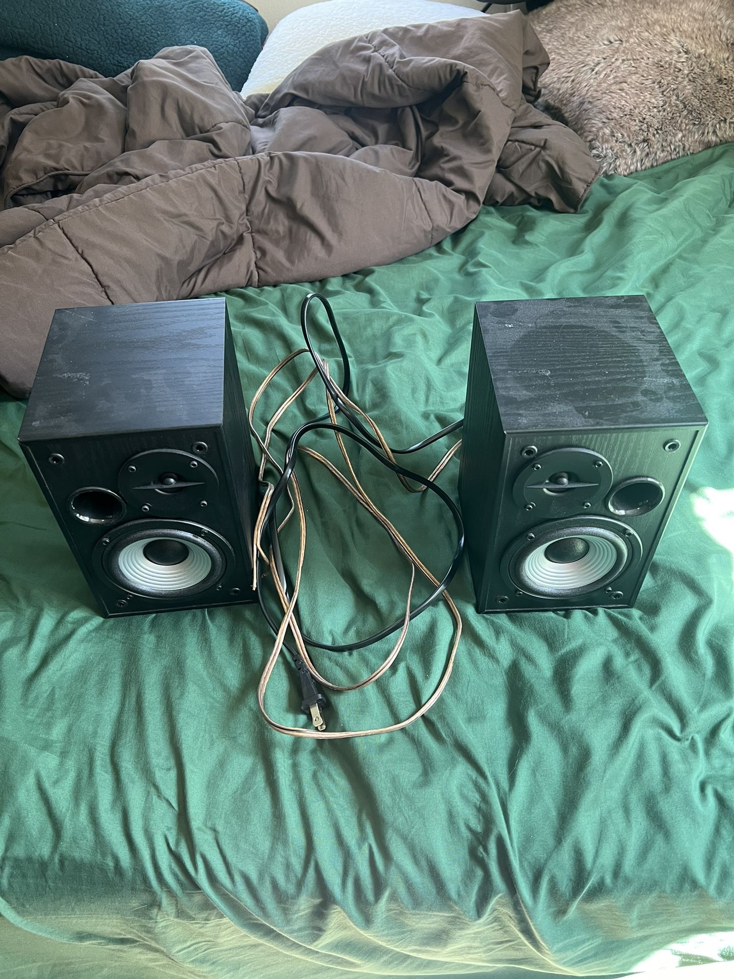 edifier bookshelf speakers
