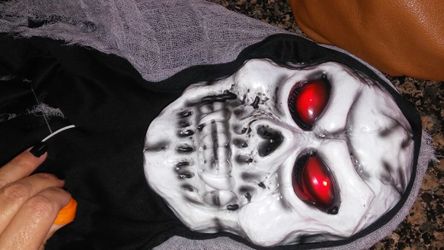 Zombie boys costume with red light in eyeys size 8/10