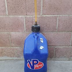 VP Racing Gas Can 5.5 Gallon Gasoline, Diesel, Kerosene Missing 2 Caps Not A Toy