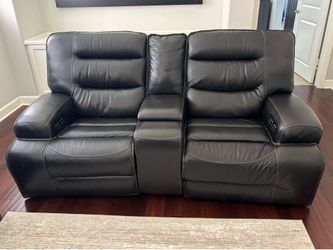 Media Chairs with Center Console