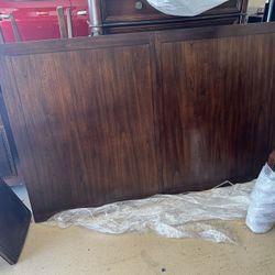 Dinning Table And Chairs