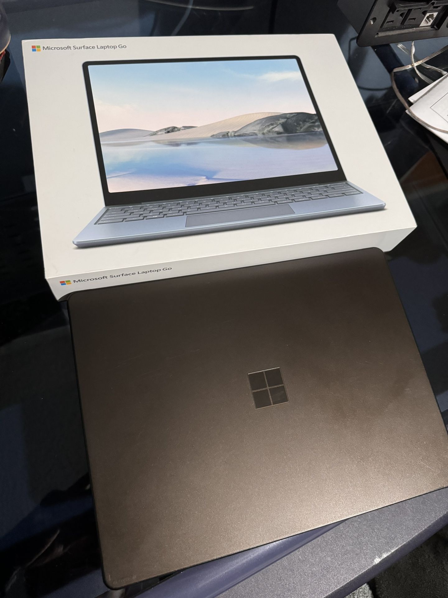 Microsoft Surface Laptop Go