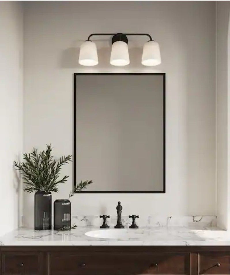 Elegant Bathroom Vanity Light Bar In Matte Black