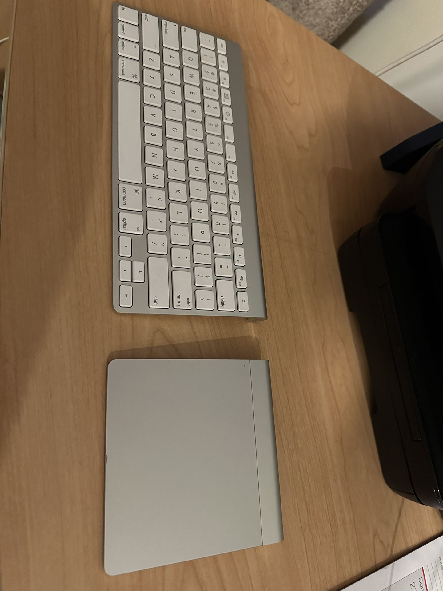 Wireless Apple Keyboard & Mouse Combo 