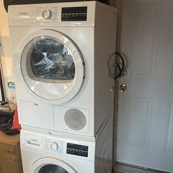 Stakeble washer and dryer