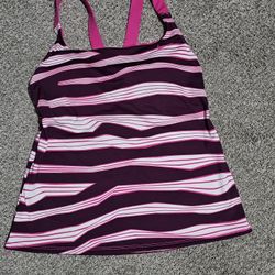 Womens Medium Nike Swimsuit Top 