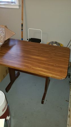 Kitchen table with 4 chairs