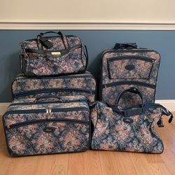 Skyway Floral Pattern Complete Luggage Set