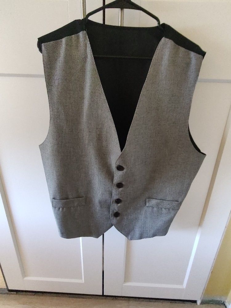 Men's Vest Black with white design XL