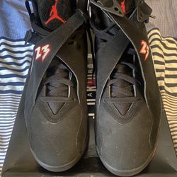 Retro 8 Black and Red