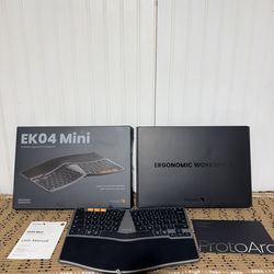 Wireless ergonomic keyboard