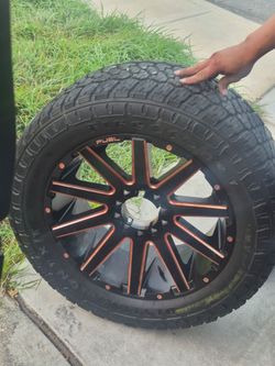 Fuel Off-Road Wheel with All-Terrain Tire