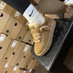 Ugg  Women Lomén  All Size5- 10 extra special 25% off from regular price