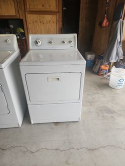 Kenmore Gas Dryer Heavy Duty Nice And Clean In-and-out Working Perfect Located In Perris