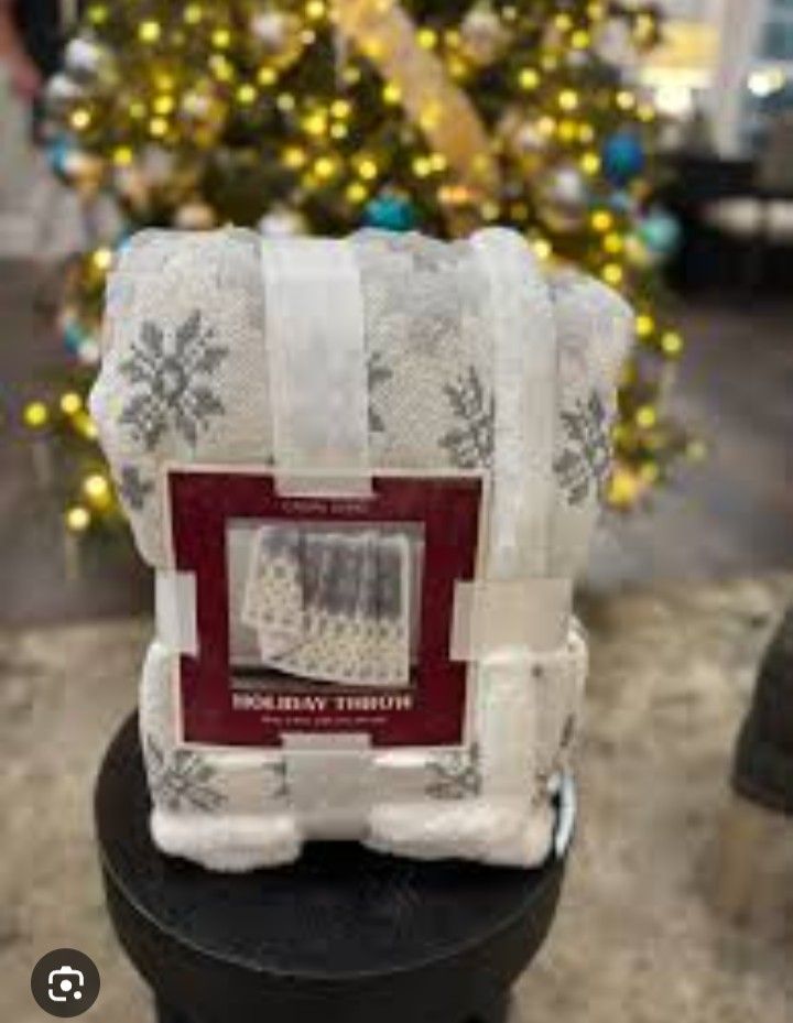 Casual Living Chenille Knit Throw 