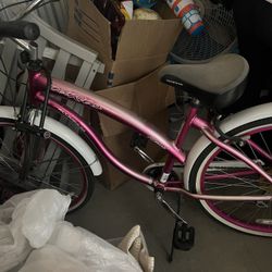 Woman’s Cruiser Bike 26”