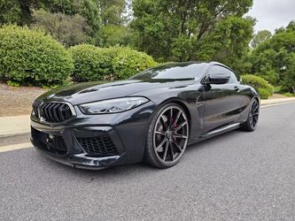 2022 BMW M8