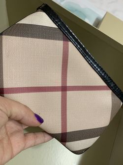 Burberry wrist wallet