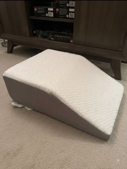 Foam Wedge Pillow with Sherpa Cover