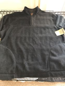 Men's large fleece pullover