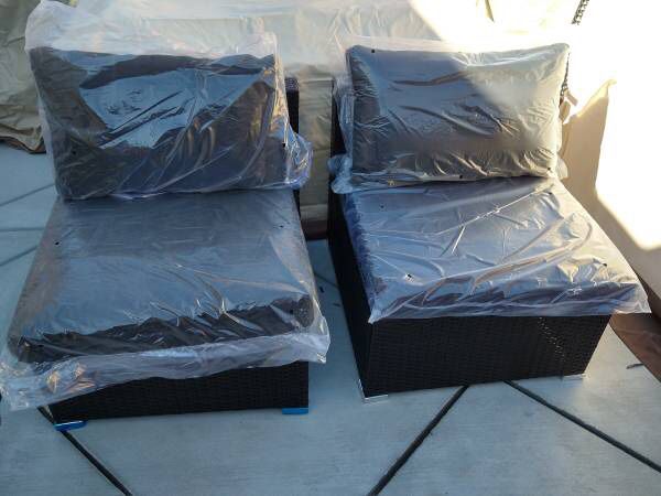 Brand New!! Modern Outdoor Patio Furniture Wicker with Black Cushions