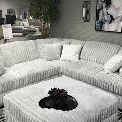 in Stock Products 📍Stupendous Alloy 3-Piece Sectional
Ashley Furniture