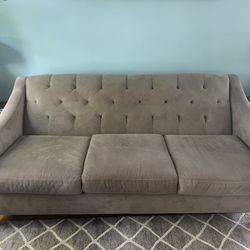 Chesterfield tufted Sofa