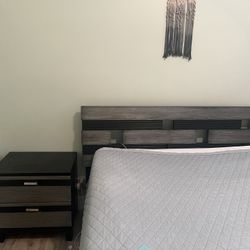 Queen Bedroom Set 