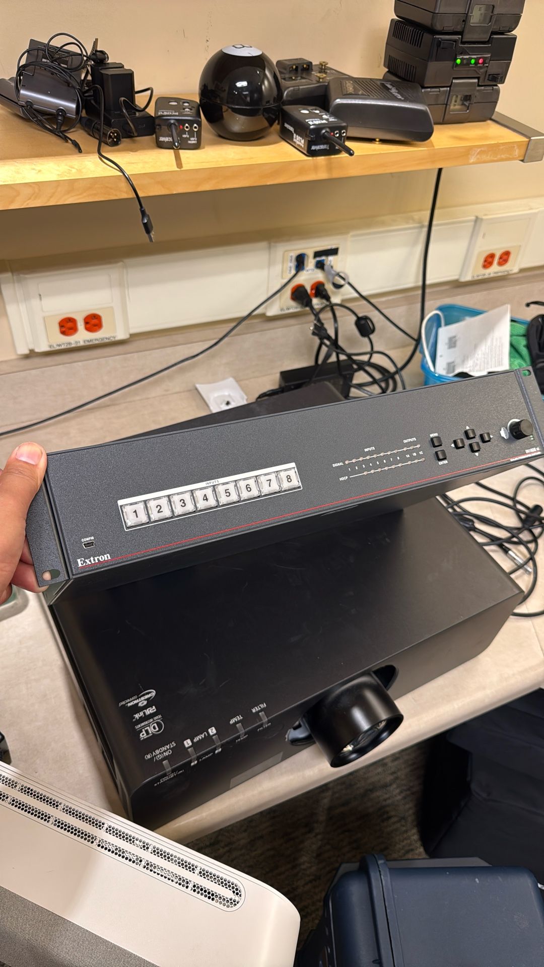 Extron 1609 Xi Switcher
