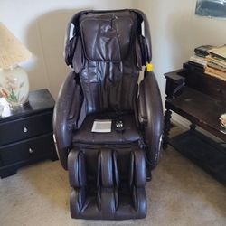 Massage chair recliner