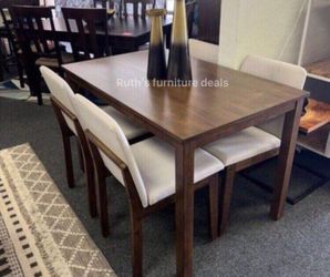 Cute! 5-pc dining table set walnut finish