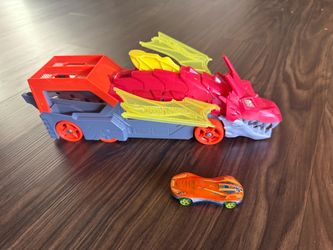 Hot Wheels City Dragon Launcher Transporter & Car