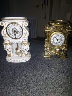 Bath and Body Works Clocks