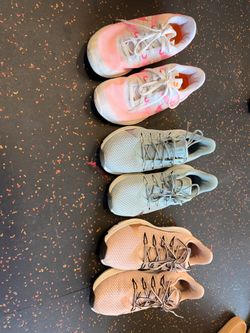 Women Nike running shoes