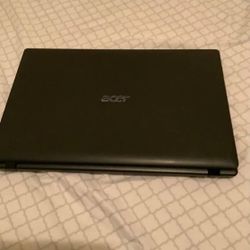 2 Acer Aspire Laptop
