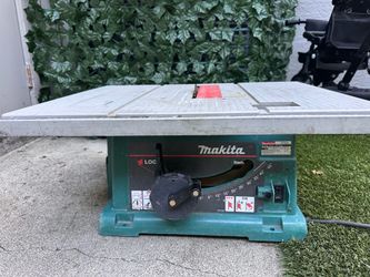 Makita wood-cutting machine