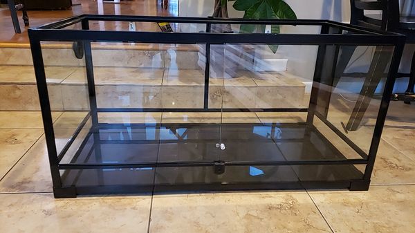 40 gallon reptile aquarium with doors, lid and air vents. for Sale in