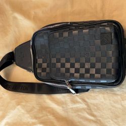 Men’s Sling Bag “Louis Vuitton” Not Authentic 