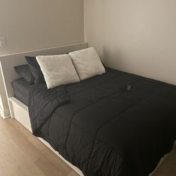 White Queen Size Storage Bed For Sale 
