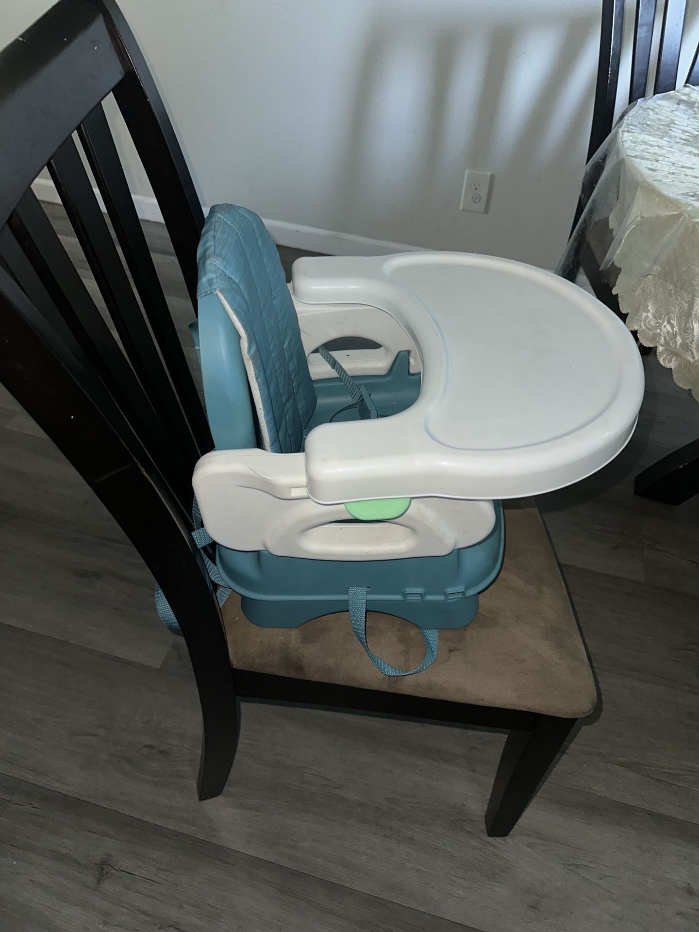 Fisher Price Feeding Booster Seat